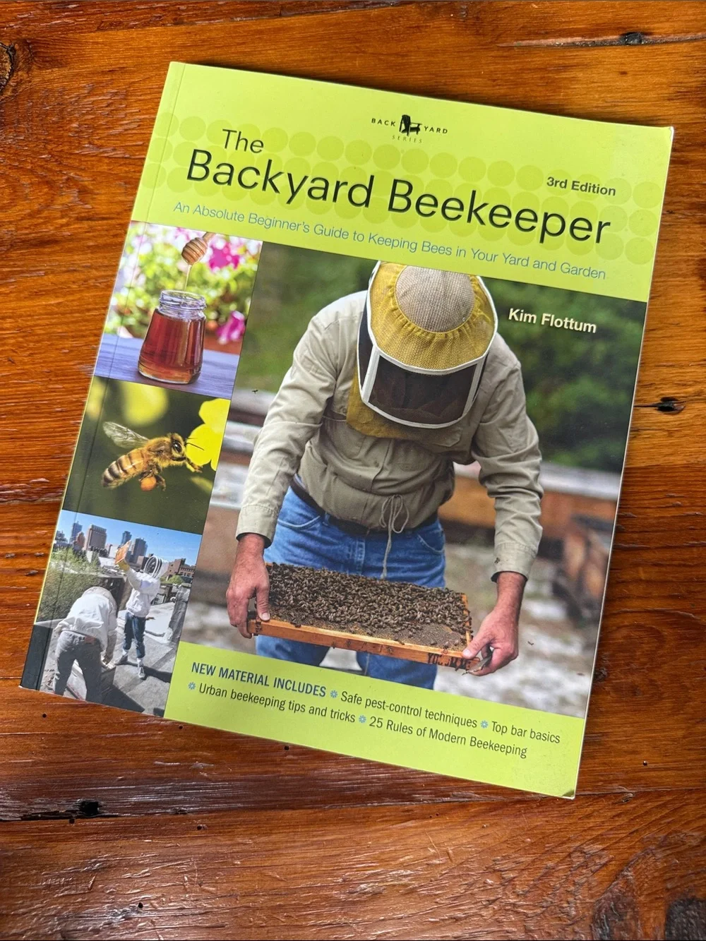 🐝 The Backyard Beekeeper by Kim Flottum